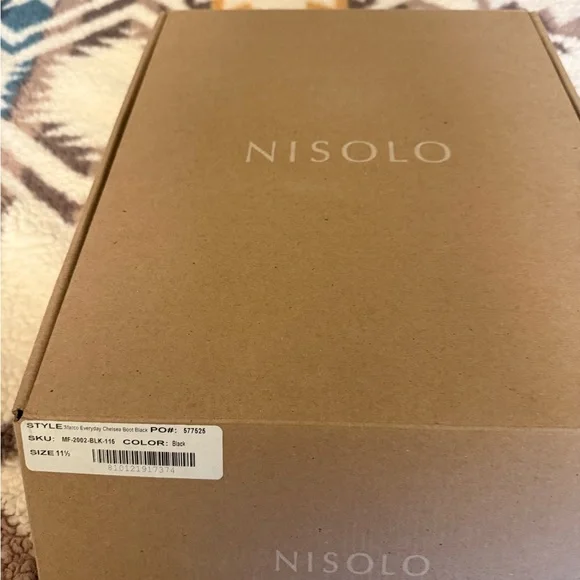 New in Box Nisolo Men’s Everday Chelsea Boot Black Leather Size 11.5 - Picture 5 of 10
